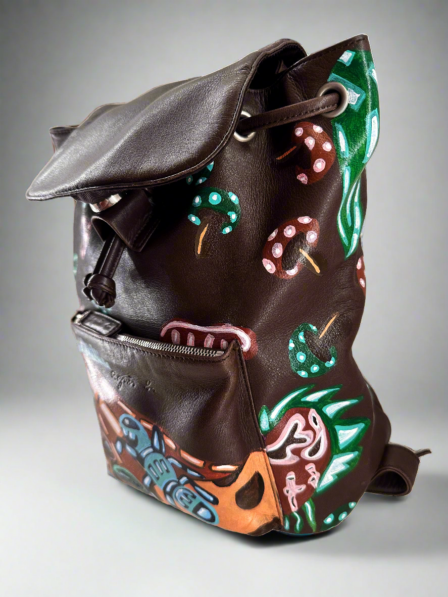 Agnes B - The curious Ant